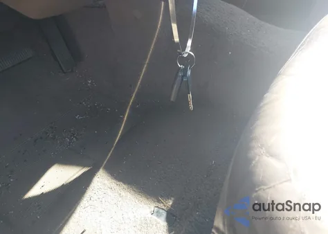 1999 Mercury Grand Marquis Gs из США, поврежденный, VIN 2MEFM74W5XX733287